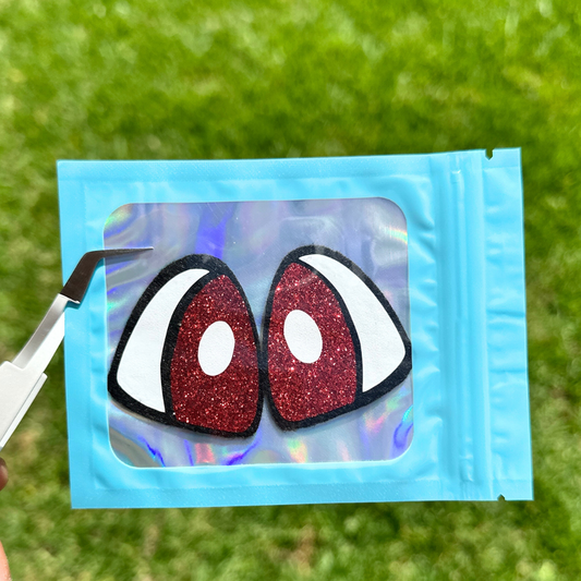 RED GLITTER EYES