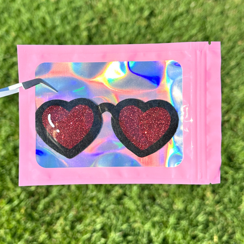 GLITTER HEART GLASSES